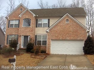 3725 Dove Creek Cir, Lawrenceville, GA 30044