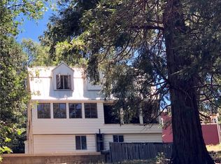 22060 Mockingbird Ln, Cedarpines Park, CA 92322