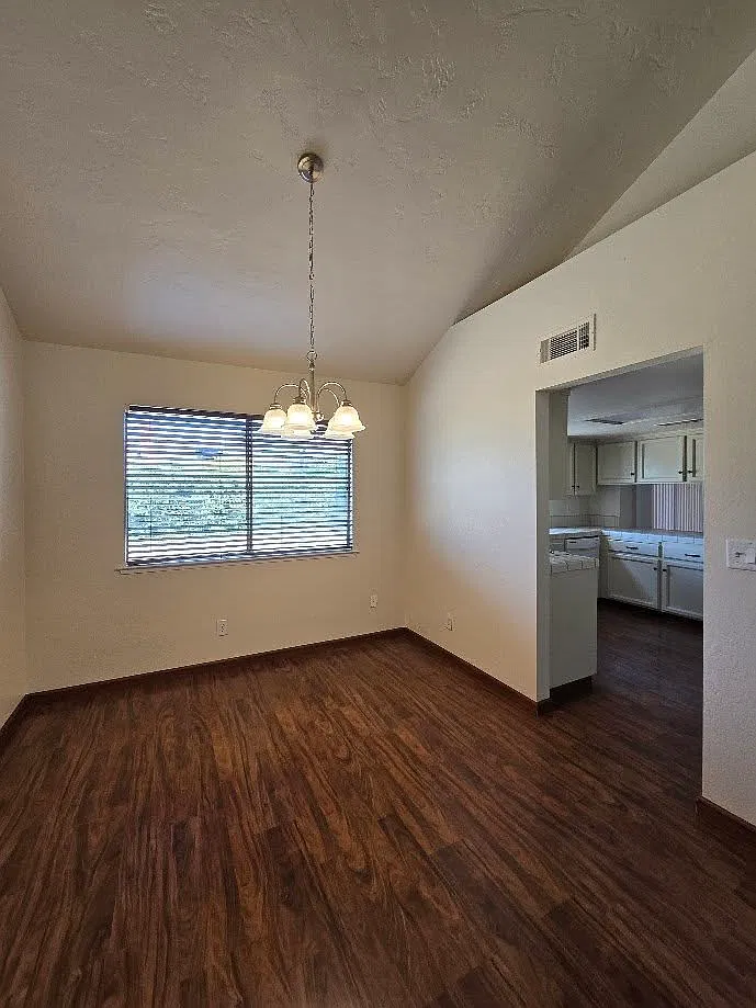 3 bed, 2.5 bath, 1442 sqft, $2,450 — Photo 3