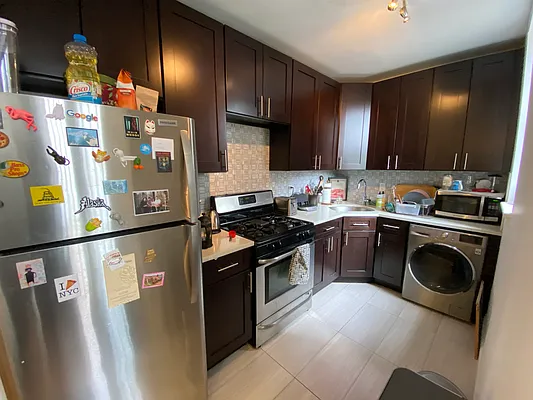 Rented by Mdays Realty | media 18