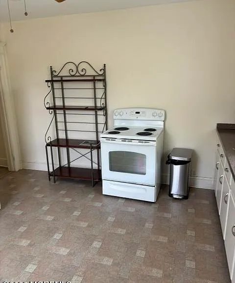 1112 Sunset Ave — Photo 4