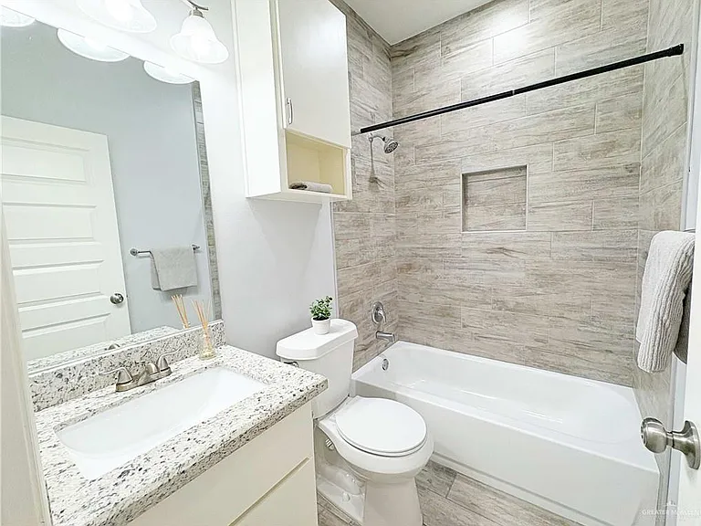 1501 W Heritage Dr #3 — Photo 11