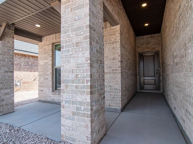 6004 Kingsville St — Photo 2