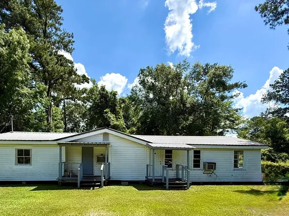 3317 Jackson Landing Rd, Picayune, MS 39466