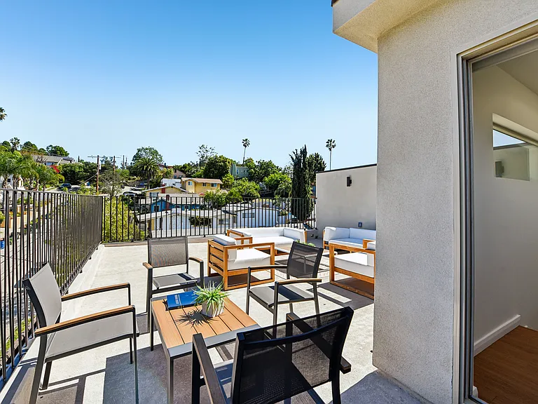 6160 Oak Crest Way — Photo 20