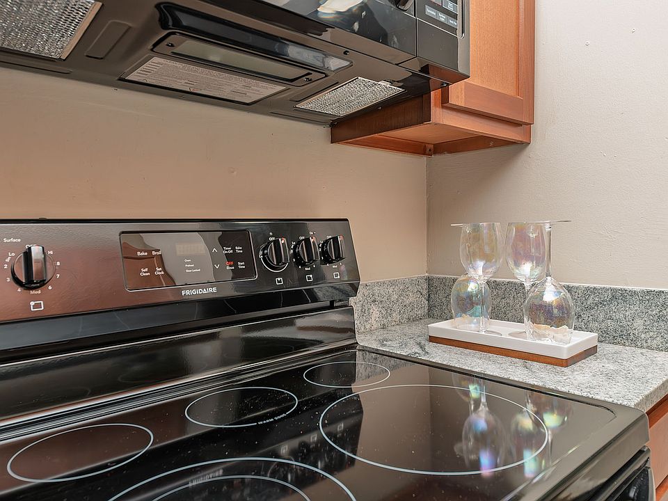 Experience efficient cooking with this state-of-the-art kitchen setup.