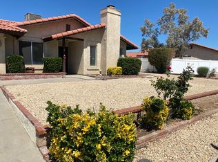 10346 Shangri La Ave, Hesperia, CA 92345
