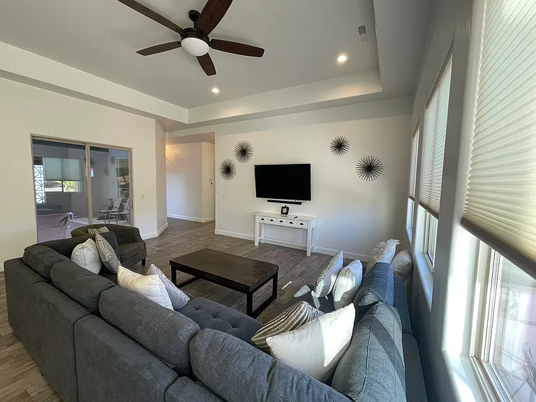 3212 S 4900 W — Photo 14