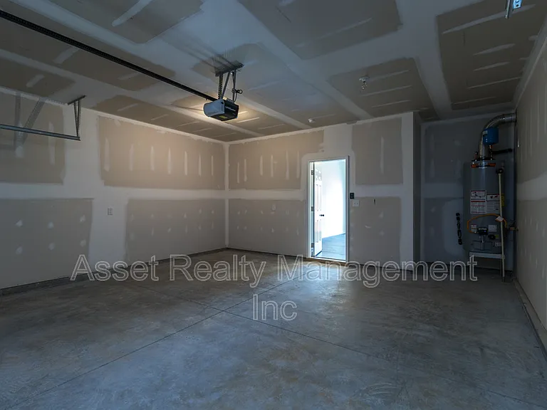 4831 Birchcrest Ln — Photo 33