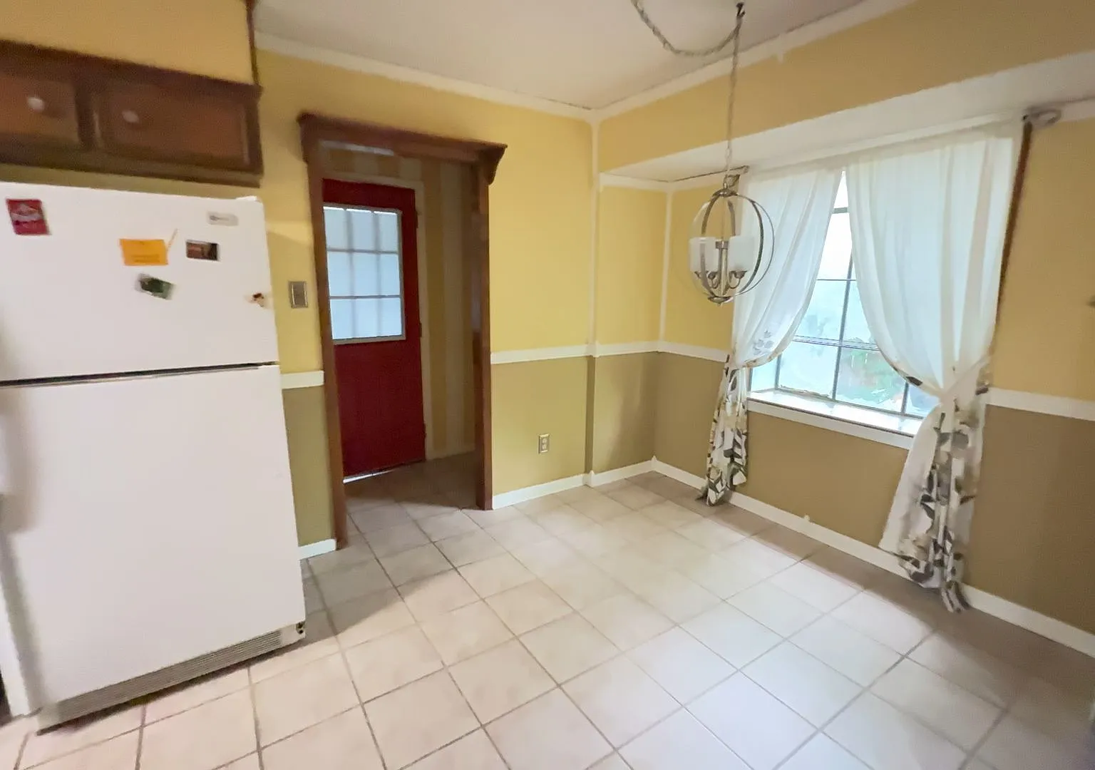 3 bed, 1235 sqft, $1,350 — Photo 4