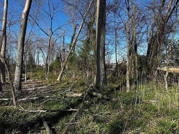 3rd image of Beckman Rd