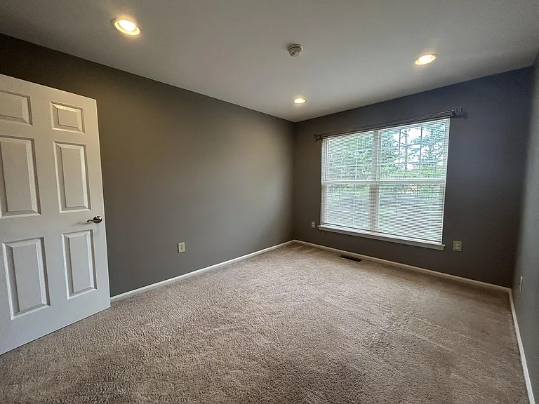 2016 Greenes Way Cir — Photo 31