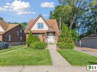 18989 San Juan Dr, Detroit, MI 48221