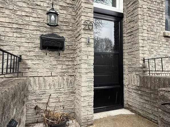 22 Eaglestone Rd #20, Toronto, ON M1T 3N7
