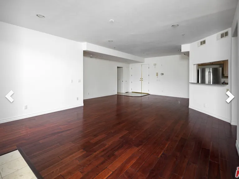 8349 Blackburn Ave #102 — Photo 4