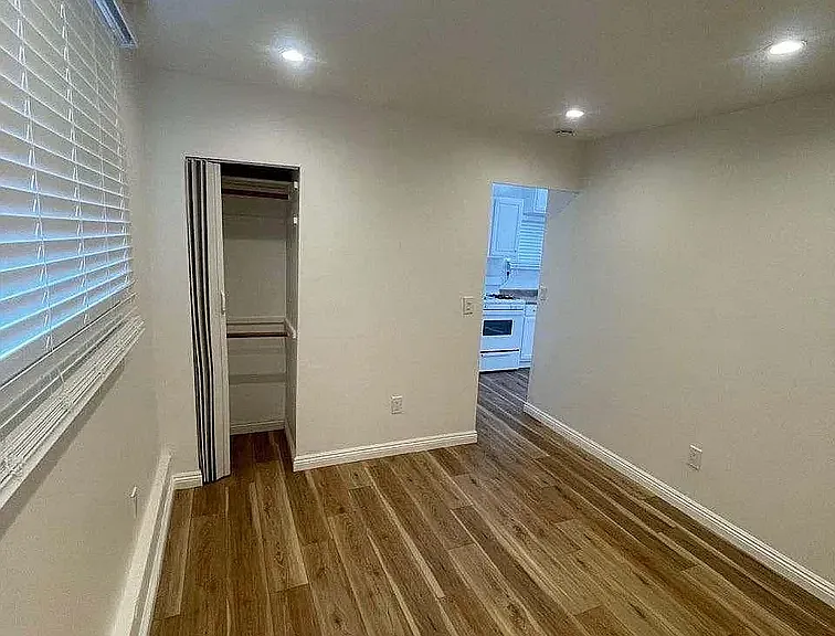 7103 Flight Ave — Photo 9