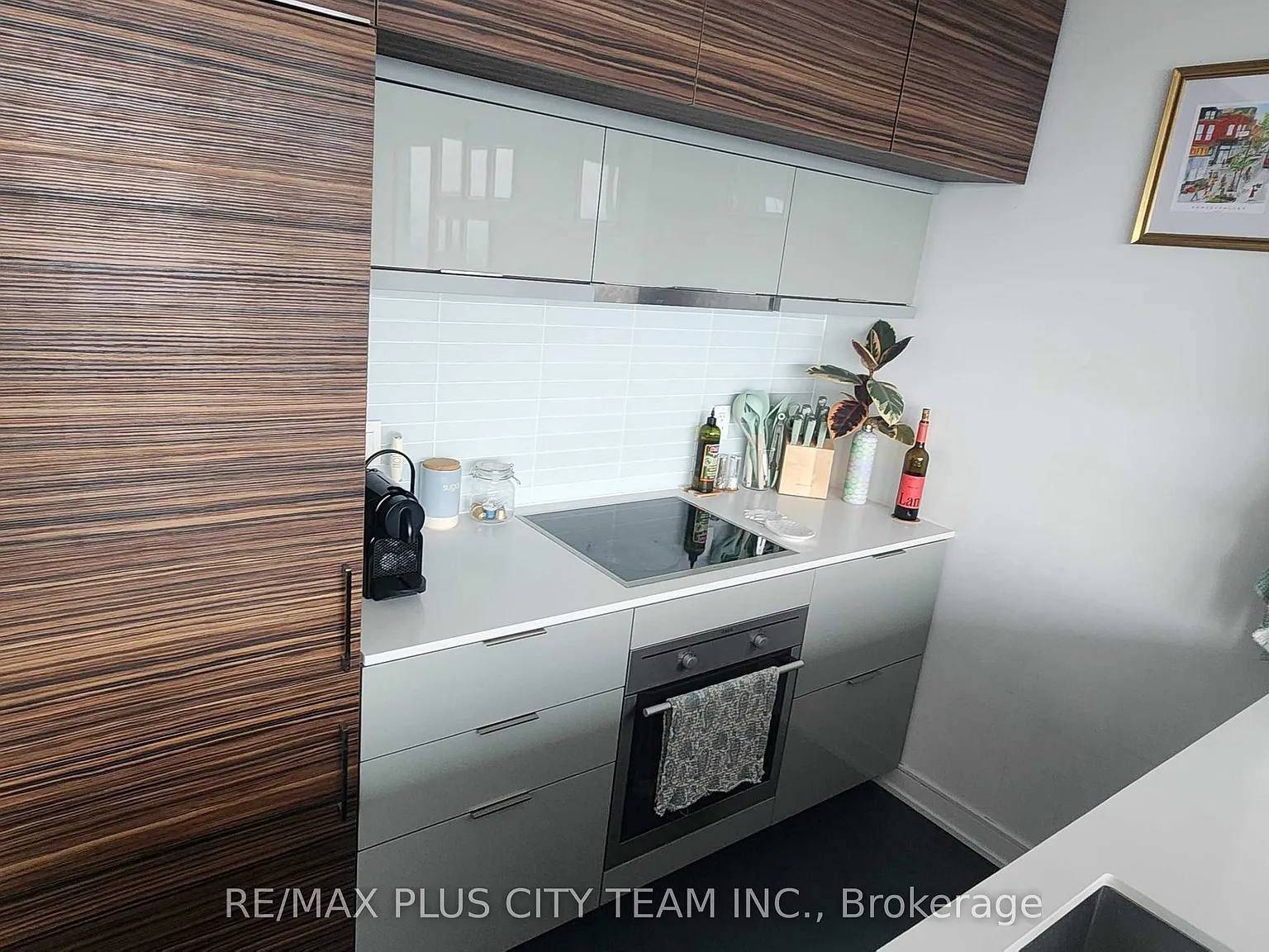 2 bed, $2,550 — Photo 4