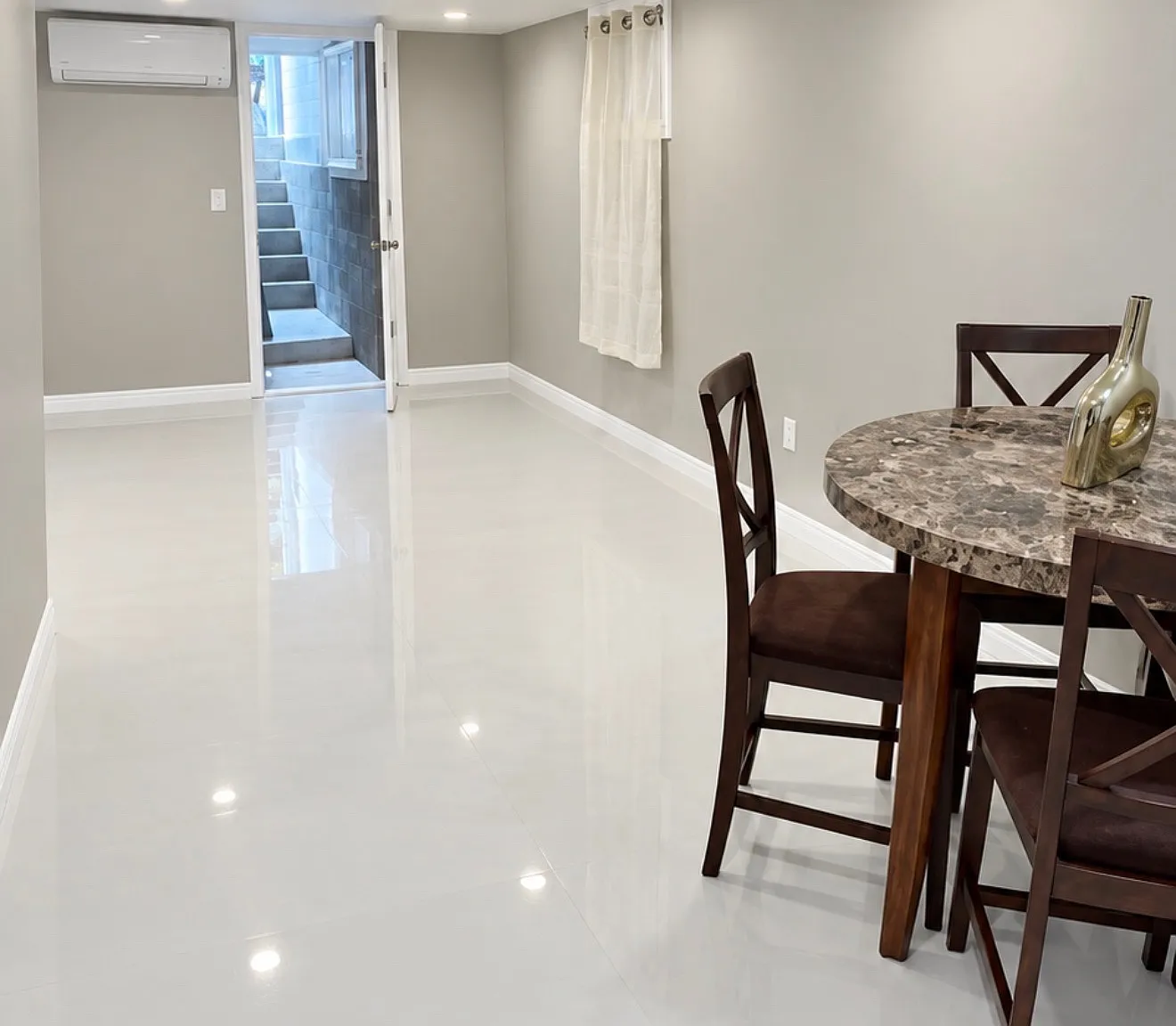 1 bed, 1000 sqft, $1,200 — Photo 1