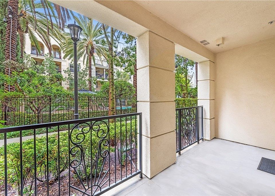 1st image of 3158 Watermarke Pl