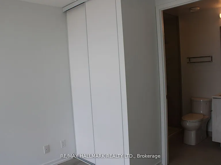 1000 Portage Pkwy #5008 — Photo 14