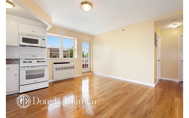 Rented by Douglas Elliman | media 24