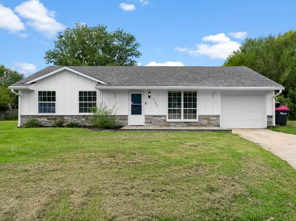 732 Quabache Ct, Dayton, IN 47941