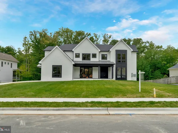 605 Niblick Dr SE, Vienna, VA 22180