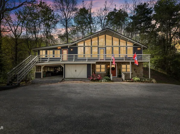 509 Adams Rd, Gatlinburg, TN 37738