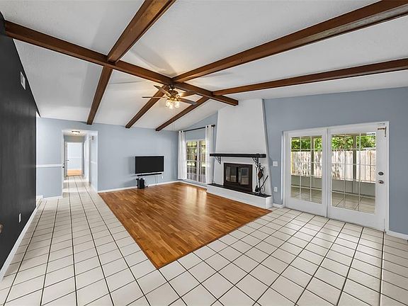 4th image of 7002 APPLEWOOD COURT