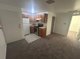 26 Library St APT 1C, Williamstown, NJ 08094