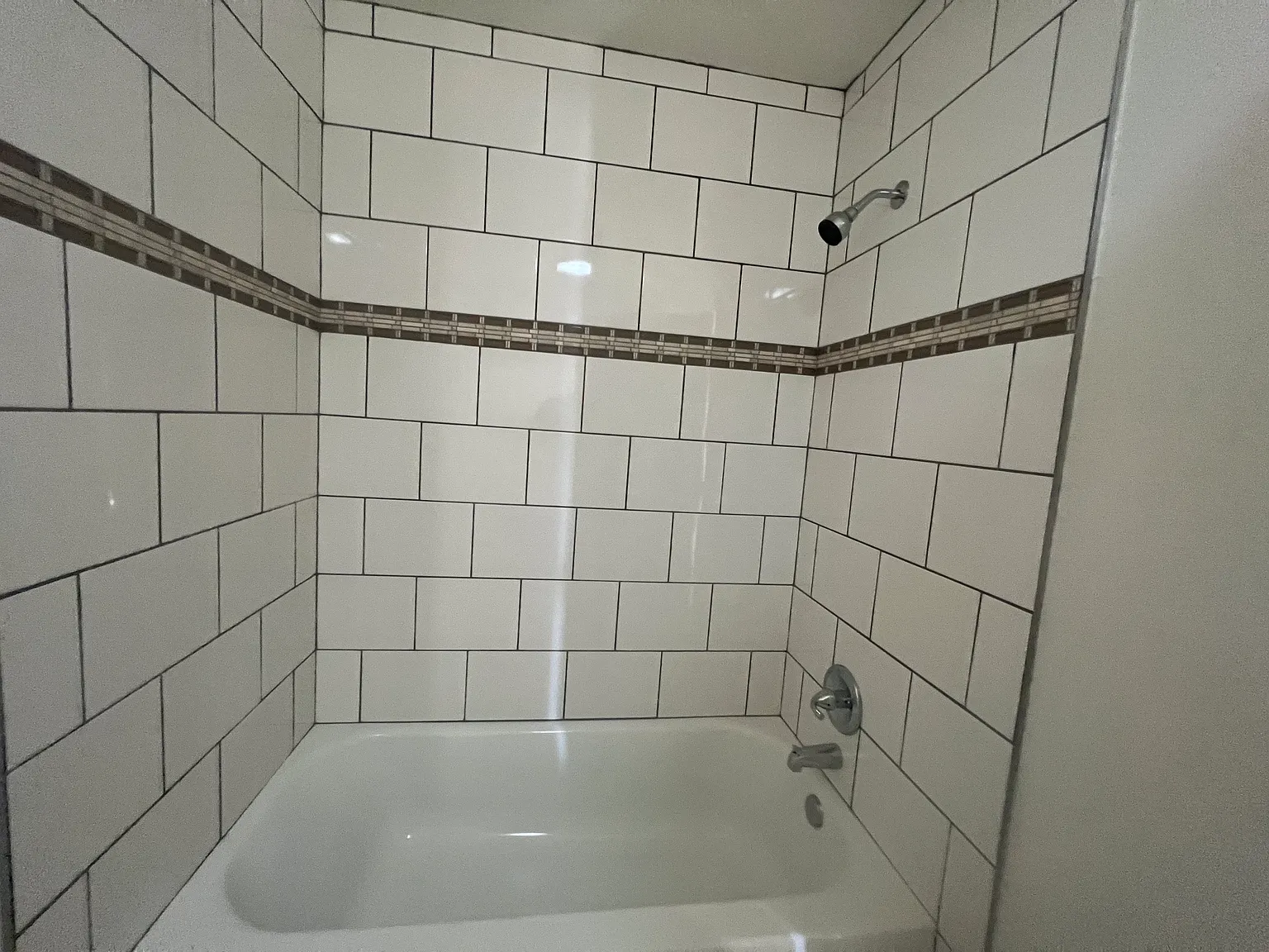 2 bed, 800 sqft, $1,575 — Photo 4
