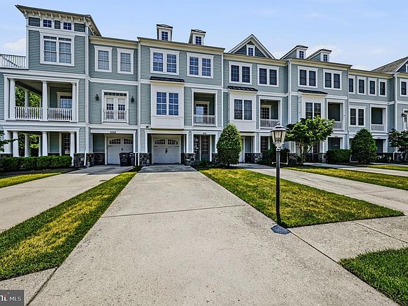 3rd image of 21111 Laguna Dr