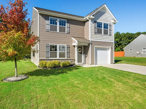 182 Pineapple Pl, Benson, NC 27504