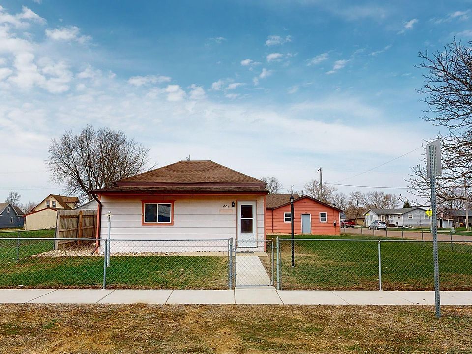 201 S Main St, Worthing, SD 57077 Zillow