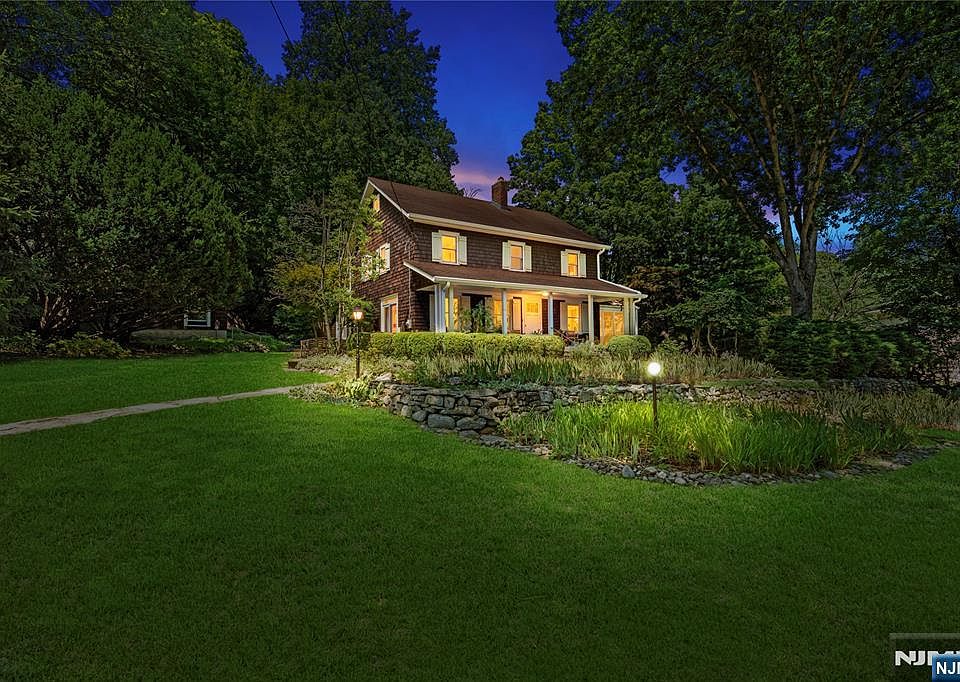 1st image of 243 W Saddle River Road
