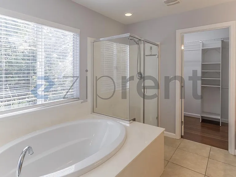 1465 Valley Glen Dr — Photo 25