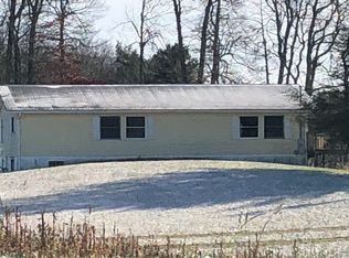 2175 Egeria Rd, Odd, WV 25902