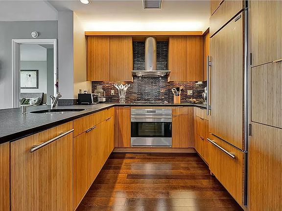 3rd image of 70 Little West St APT 32C