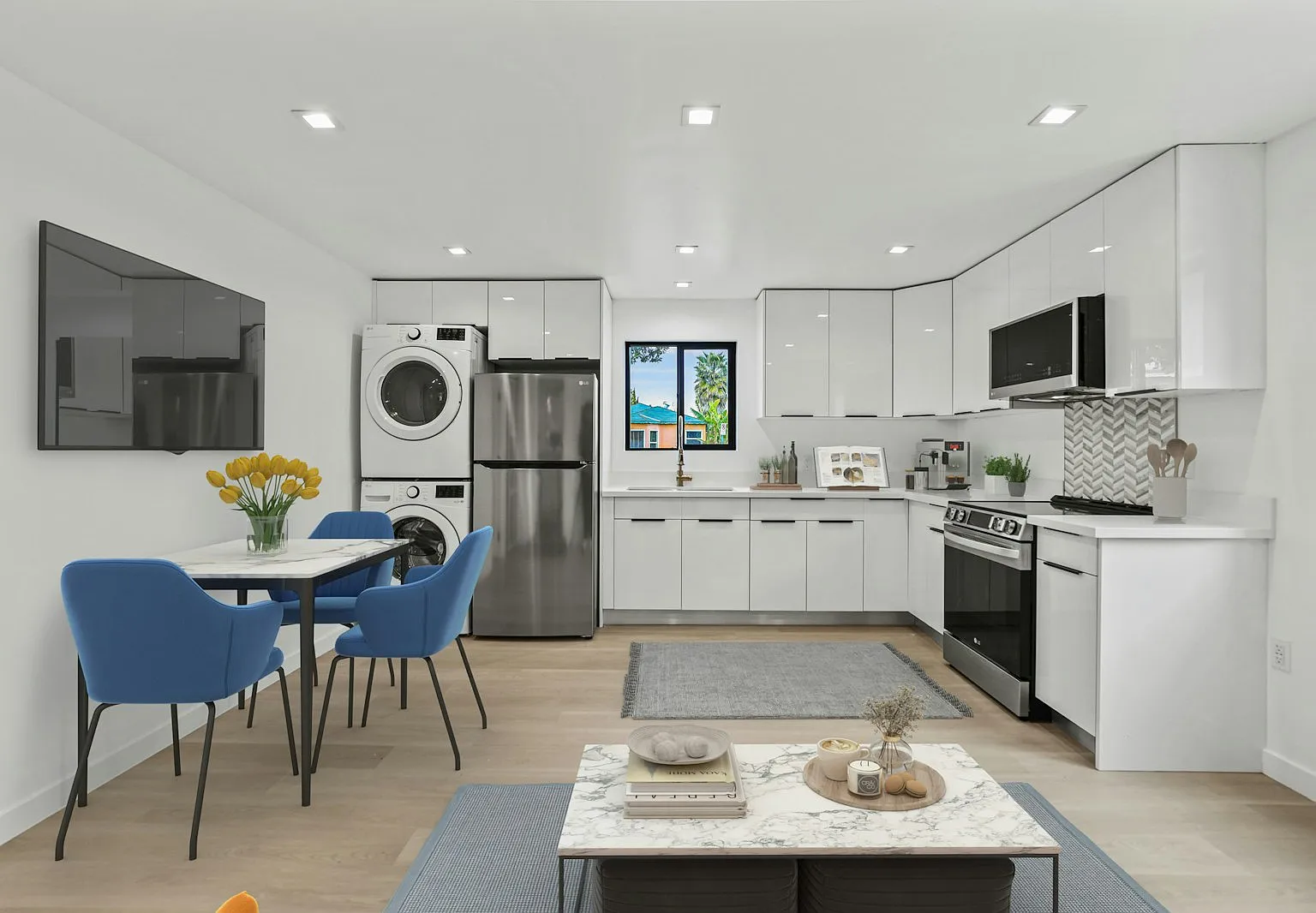 2422 Meadowvale Avenue, Unit 4 — Photo 4