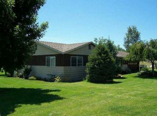 3530 E Selah Rd, Selah, WA 98942