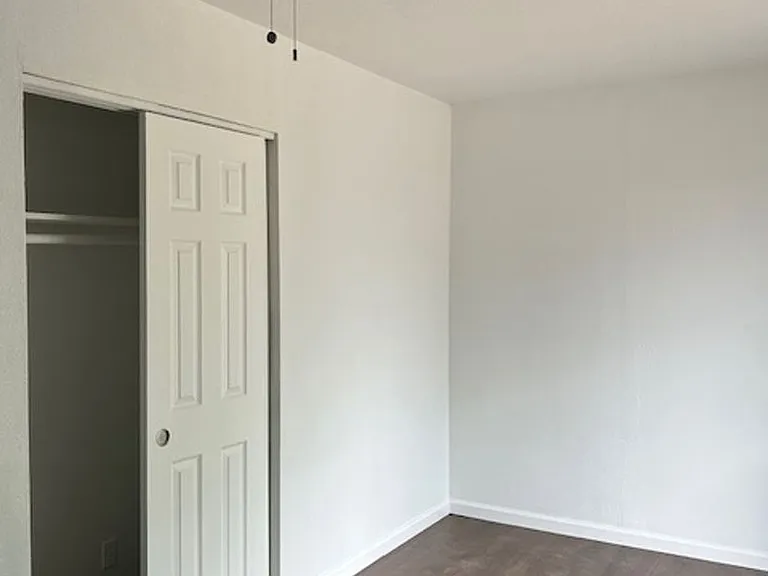T-Square Apartments — Photo 23