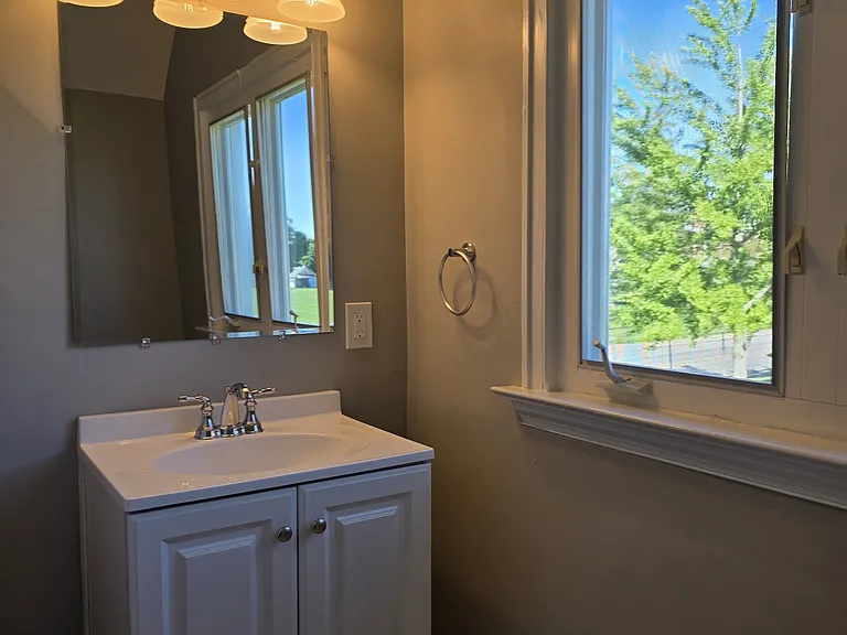 605 S Eagle Rd — Photo 20