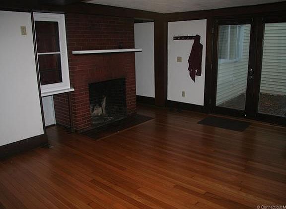 Dining room with french doo...