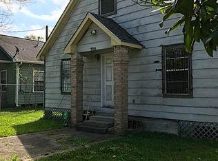 704 Warner St, Houston, TX 77022