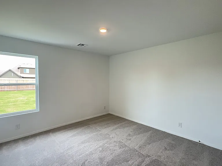 1604 E Gary St — Photo 14