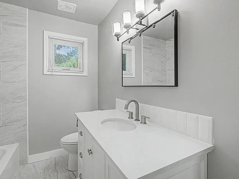 2430 Coosawattee Dr NE #B — Photo 12