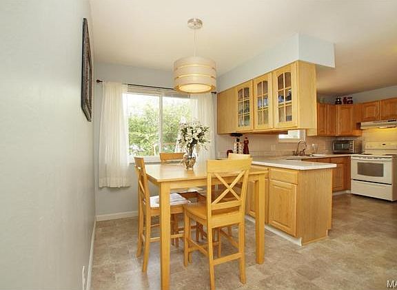 3rd image of 2120 Danelle Dr