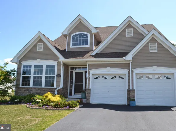 34 Haley Cir, Barnegat, NJ 08005