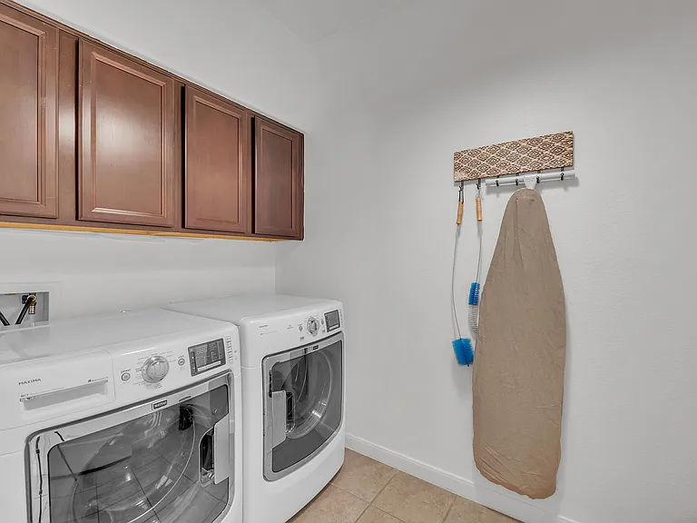 520 S Meadowlark St #B — Photo 23
