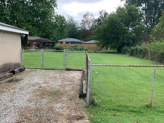Big fenced in back yard for lots of play